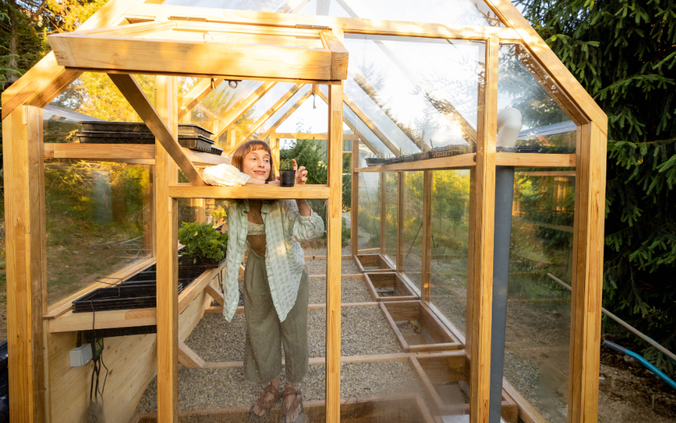 How to Make Money with a Greenhouse